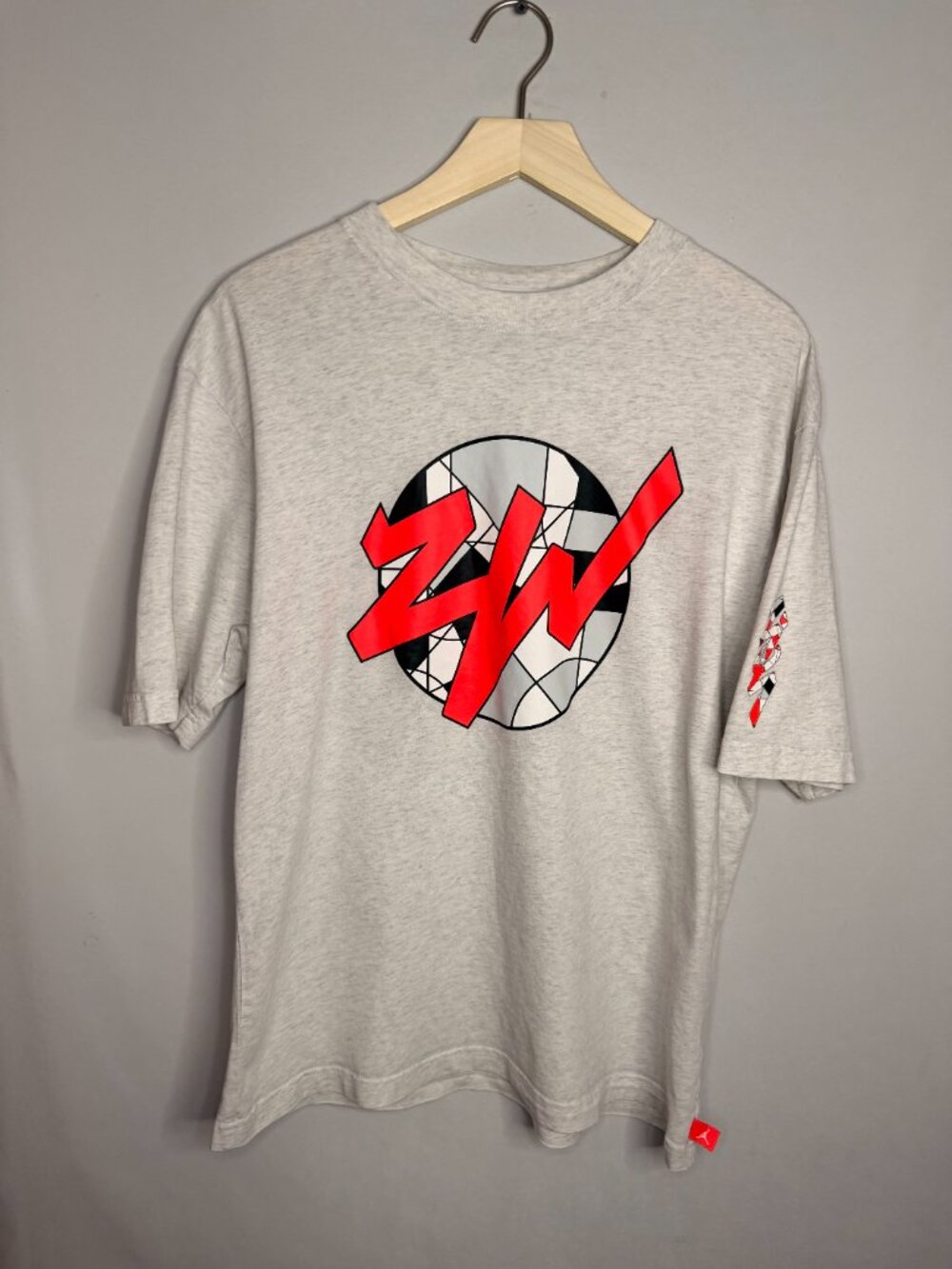 Jordan Zion Williamson T-Shirt Men’s Medium Gray Graphic Basketball Tee